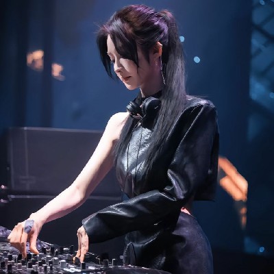 女生喝酒dj歌曲