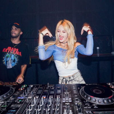 抖音网红热歌串烧dj